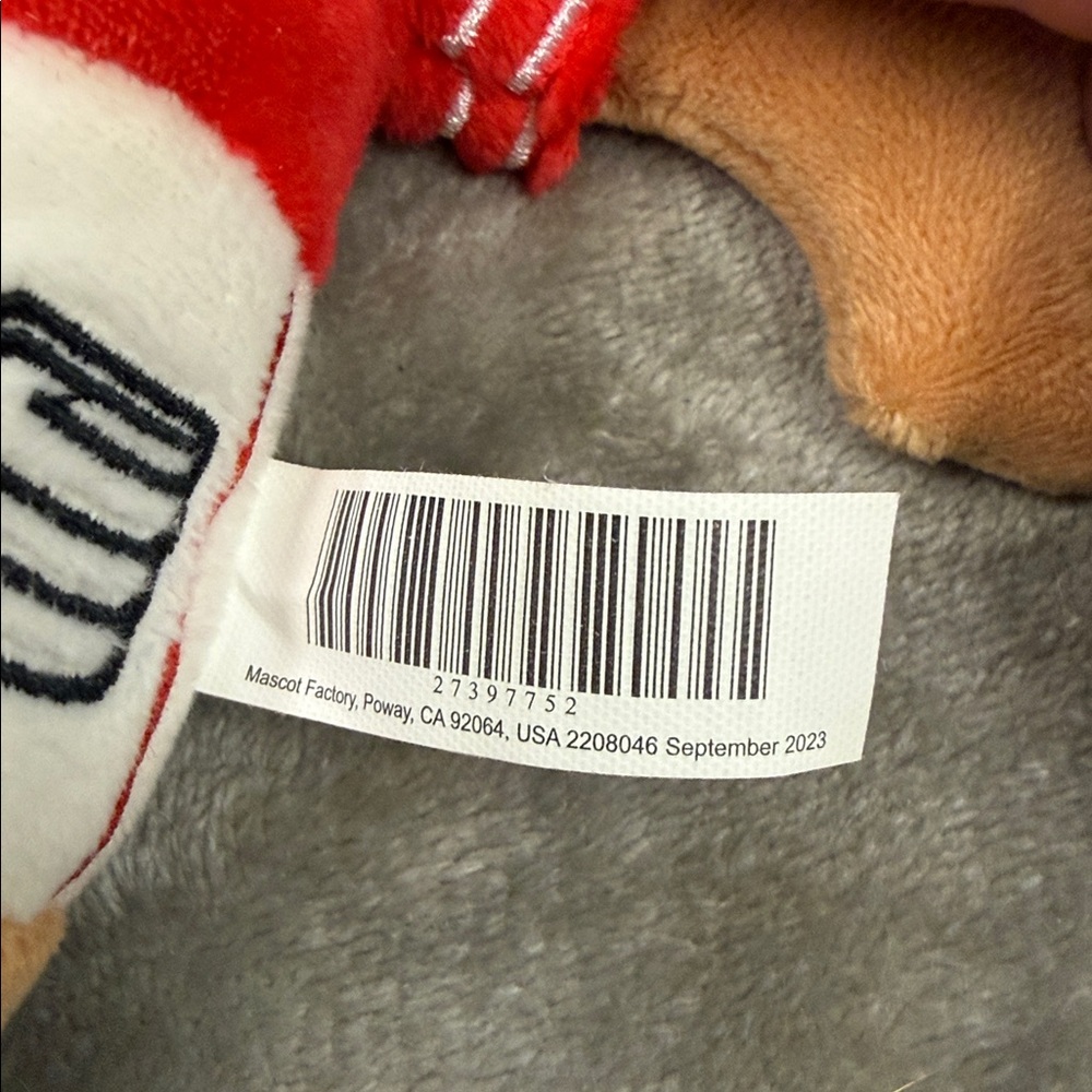University of Houston Mascot Shasta Plush 8 Inch - Picture 3 of 4